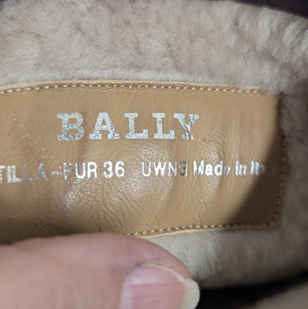 Bally Tall Suede shearling Boots Maroon Apres Ski Designer 36 5.5 / 6 Lug Soles
